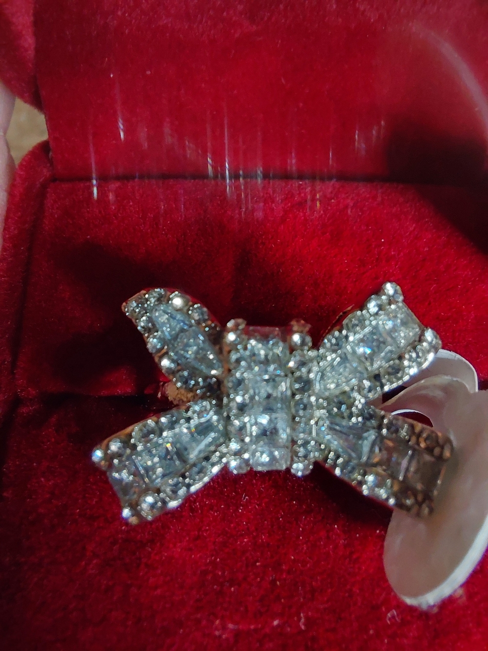 Silver Bow Rinestone Statement Ring - Picture 2 of 6